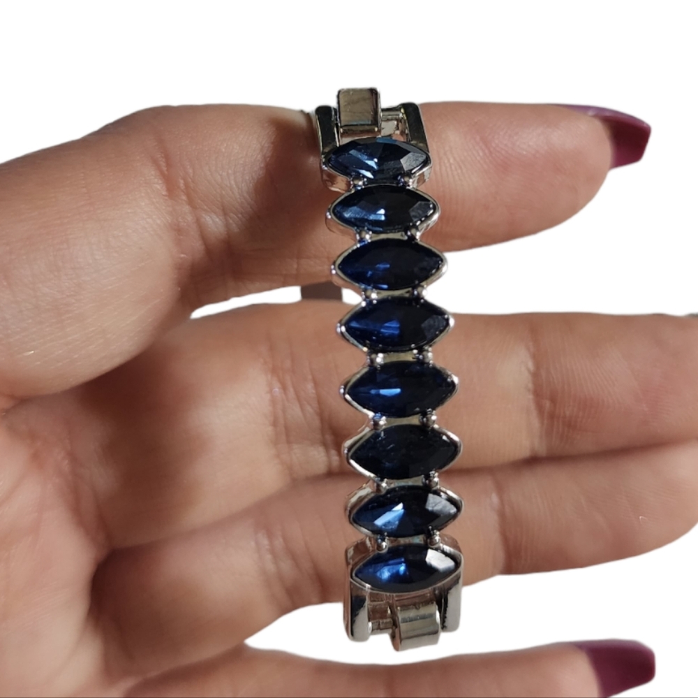 NWT G by Gennaro Blue Crystal Faux Silver Toned Clasp Bracelet